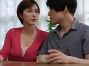 君島美緒 母親和兒子不倫 父親出門2秒就會做愛