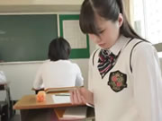 性感偶像山崎水愛無抵抗地被痴漢性騷